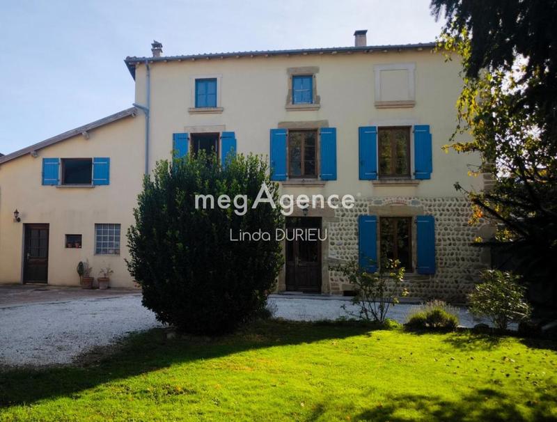 Propriété - 185 m² - 6 pièces