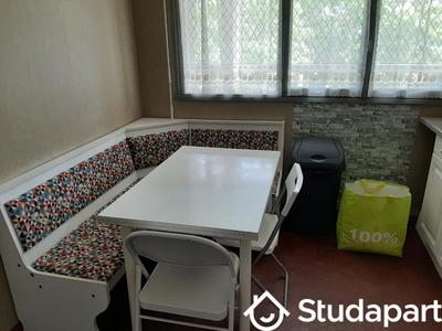 Chambre - 8 m² - 1 pièce