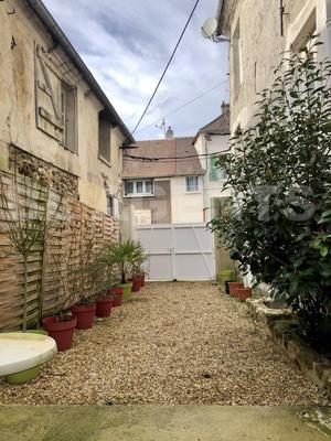 Maison de village - 150 m² - 6 pièces