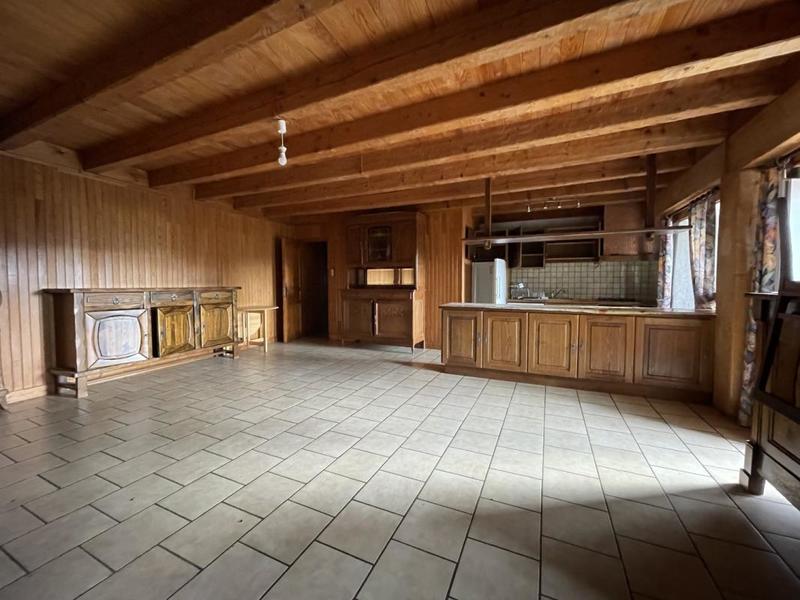 Maison de bourg - 122 m² - 8 pièces