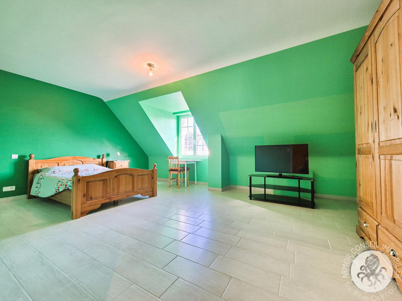 Maison - 235 m² - 6 pièces