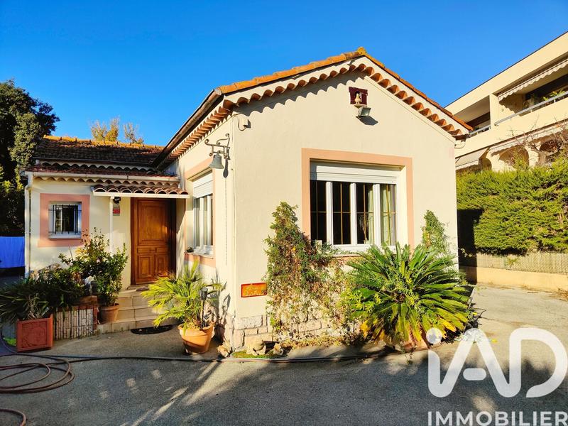 Maison - 127 m² - 5 pièces