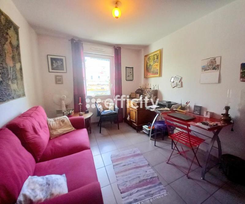 Appartement - 80 m² - 3 pièces
