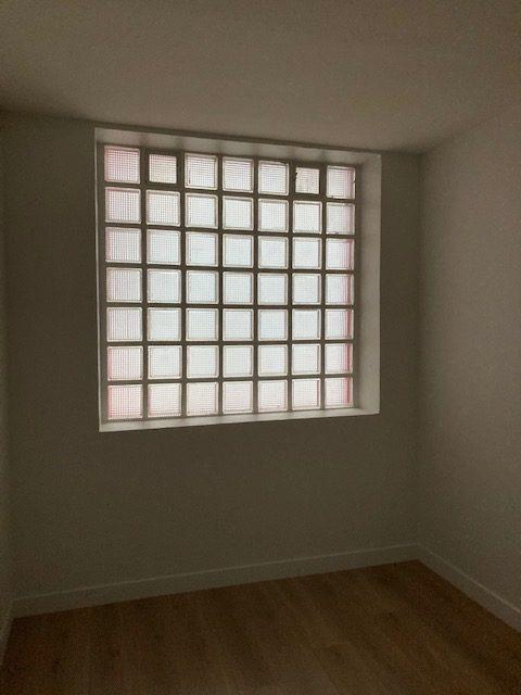 Local commercial - 45 m² - 2 pièces