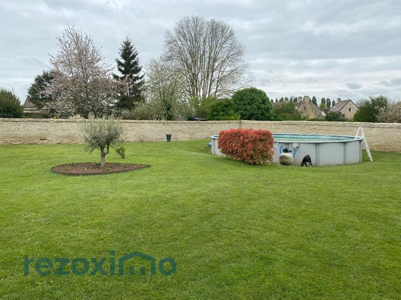 Maison - 236 m² - 8 pièces