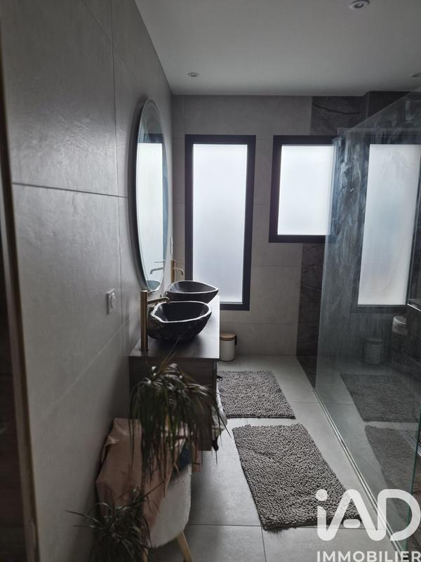 Maison - 171 m² - 5 pièces