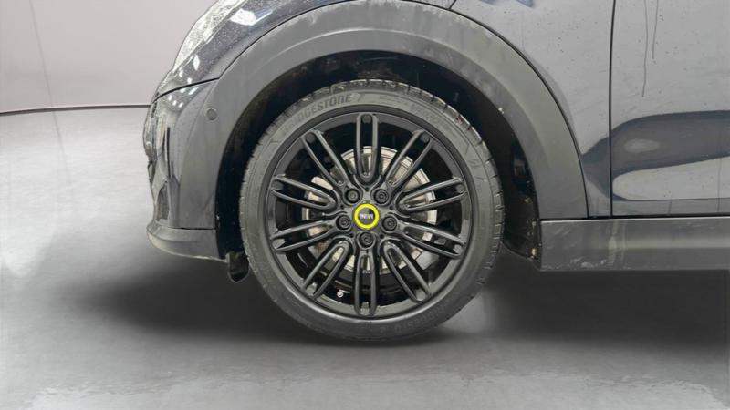 Mini 3 portes Hatch Electric F56 Bev Lci Cooper se 184 ch Finition Mini Yours