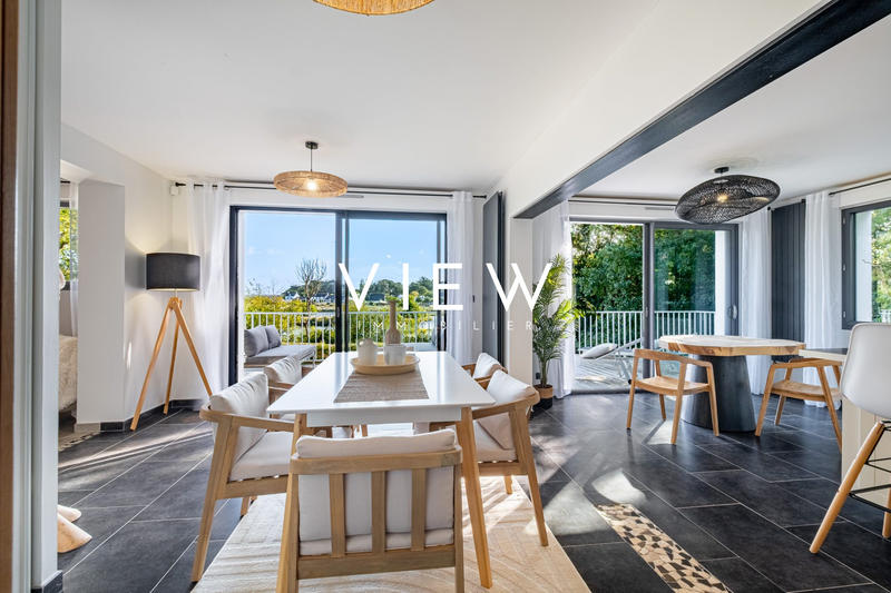 Maison - 210 m² - 7 pièces