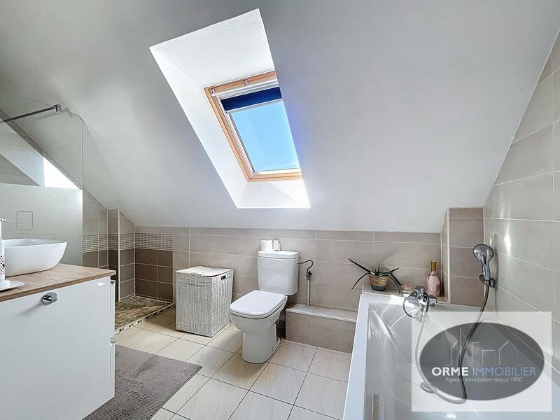 Maison - 110 m² - 5 pièces