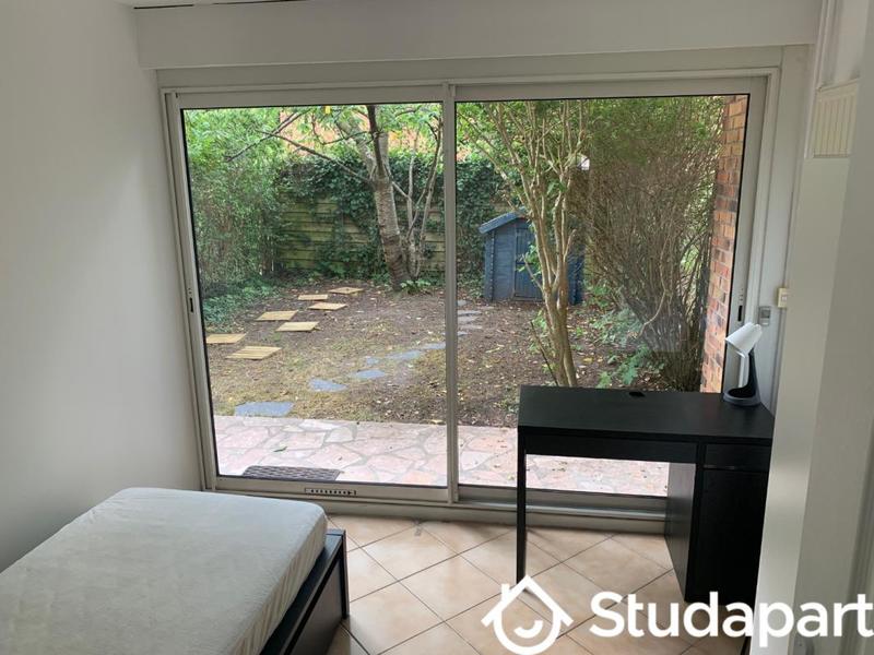 Chambre - 12 m² - 1 pièce