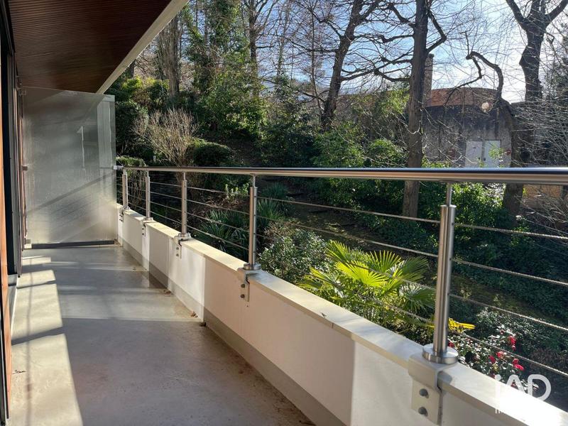 Appartement - 94 m² - 3 pièces