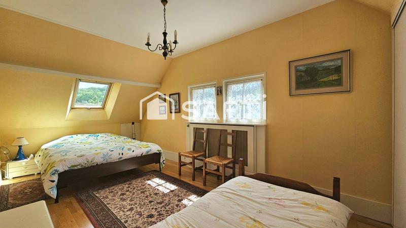 Maison - 183 m² - 8 pièces