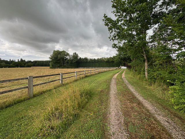 Propriété - 250 m² - 9 pièces