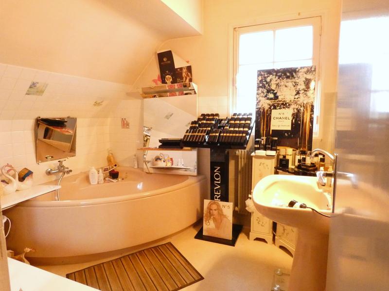 Villa - 183 m² - 7 pièces