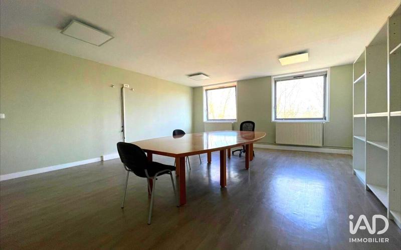 Bureau - 179 m²