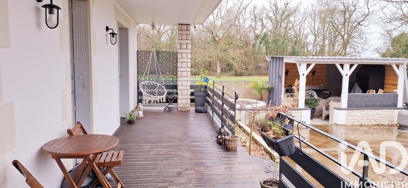 Maison - 209 m² - 6 pièces