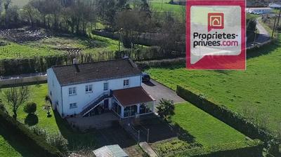 Maison - 105 m² - 5 pièces