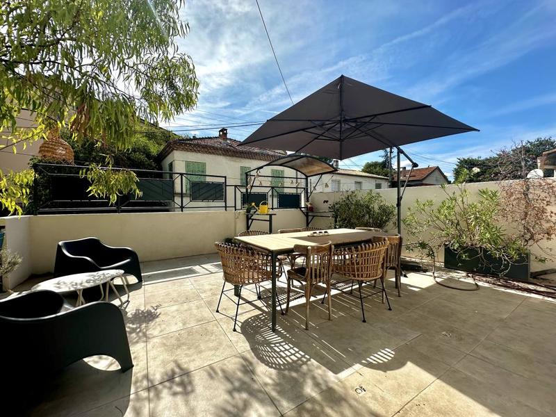 Appartement - 104 m² - 4 pièces