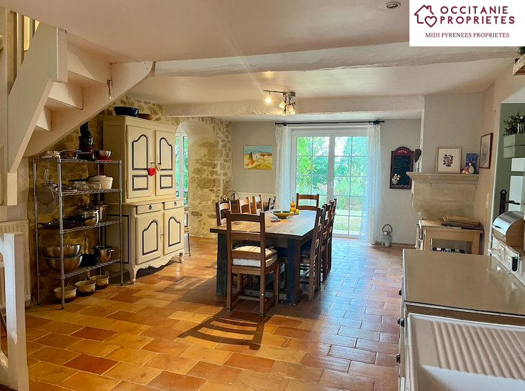 Corps de ferme - 412 m² - 10 pièces