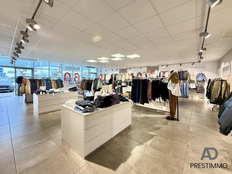 Fonds de commerce - Magasins - 165 m²