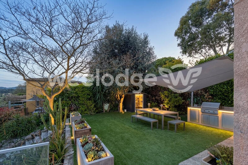 Maison - 140 m² - 7 pièces