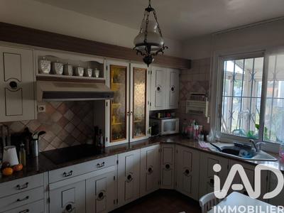 Maison - 92 m² - 4 pièces