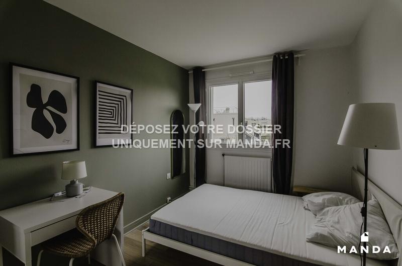 Chambre - 11 m² - 4 pièces