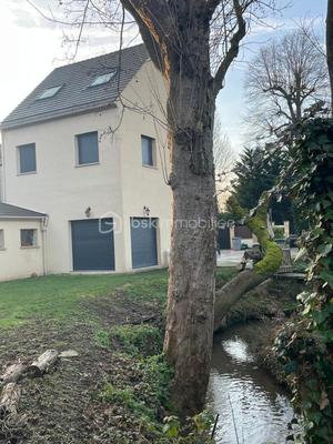 Propriété - 165 m² - 6 pièces