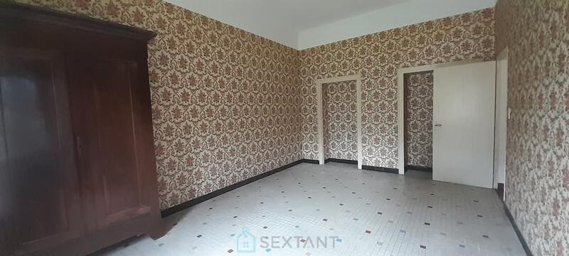 Maison - 205 m² - 7 pièces