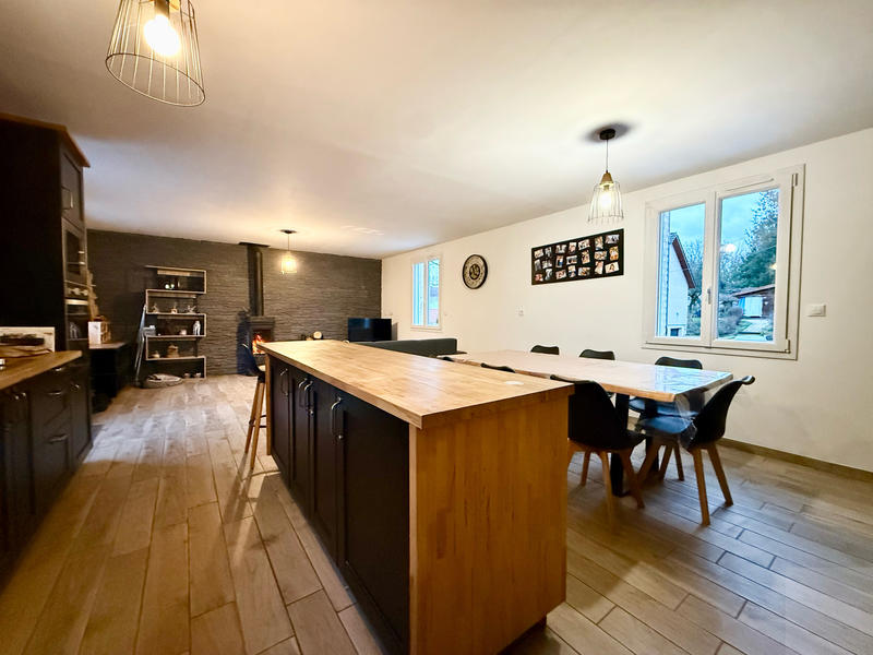 Maison - 120 m² - 6 pièces