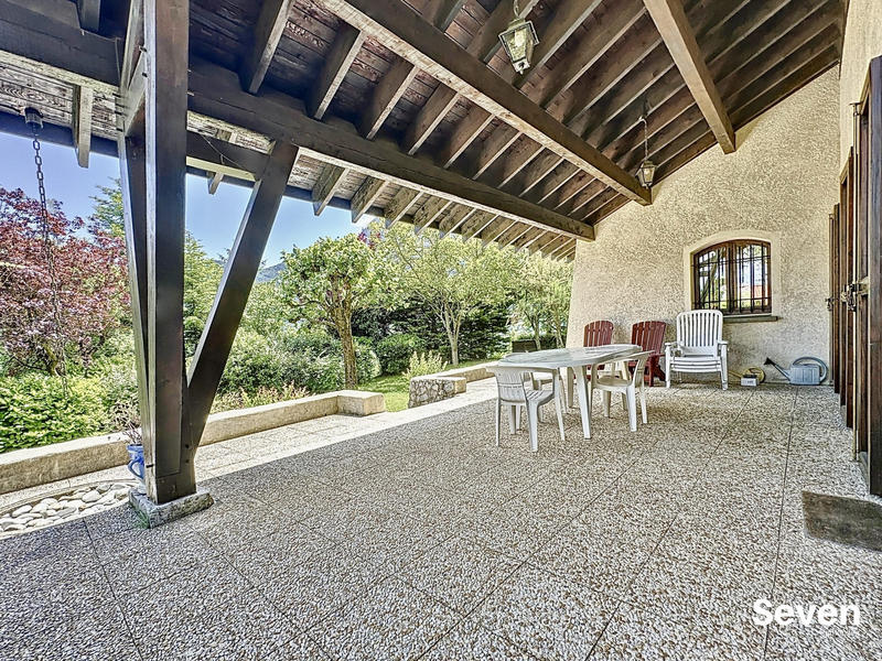 Maison - 158 m² - 6 pièces