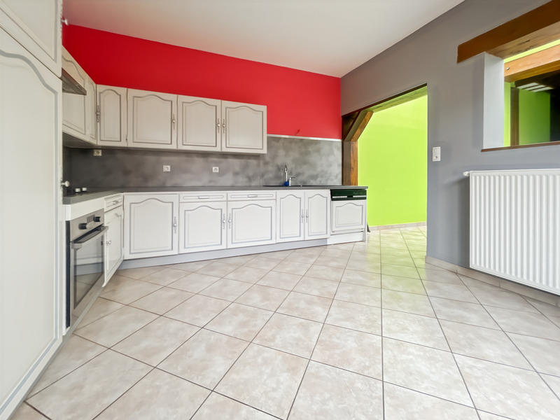 Maison - 217 m² - 8 pièces