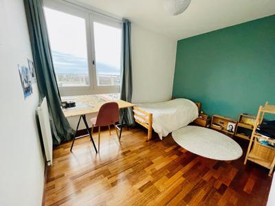 Appartement - 94 m² - 5 pièces