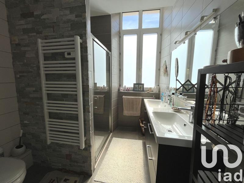 Maison - 169 m² - 7 pièces