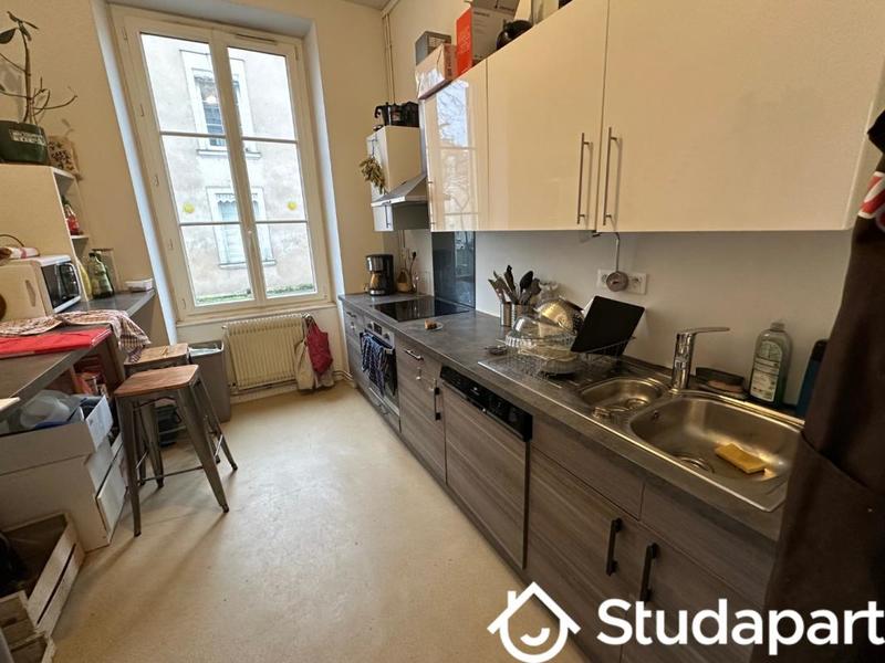 Chambre - 10 m² - 1 pièce