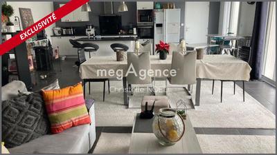 Maison - 135 m² - 5 pièces