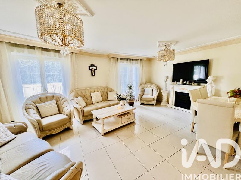 Maison - 117 m² - 6 pièces