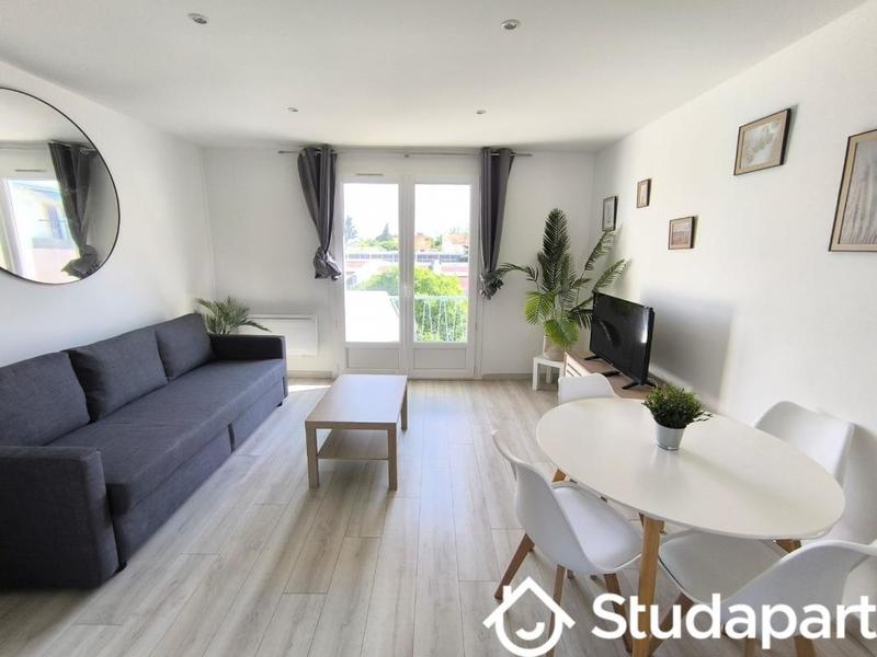 Chambre - 12 m² - 1 pièce