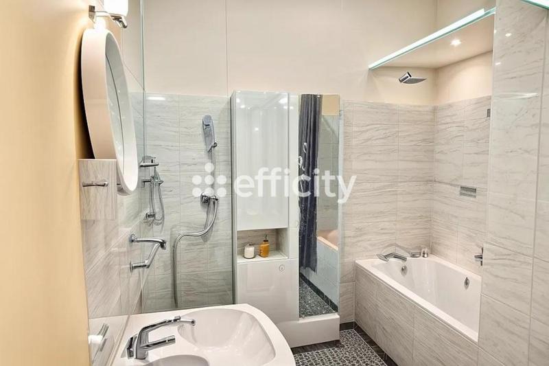 Maison - 85 m² - 3 pièces