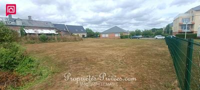 Terrain constructible - 1 008 m²