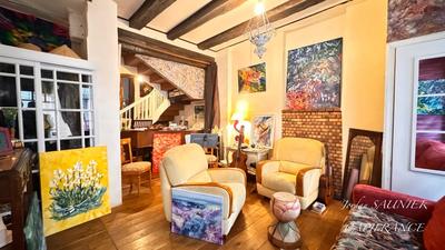 Maison traditionnelle - 110 m² - 4 pièces