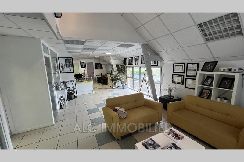 Appartement - 210 m² - 4 pièces