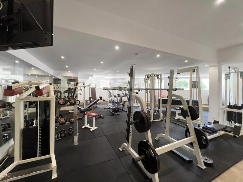 Villa - 320 m² - 5 pièces