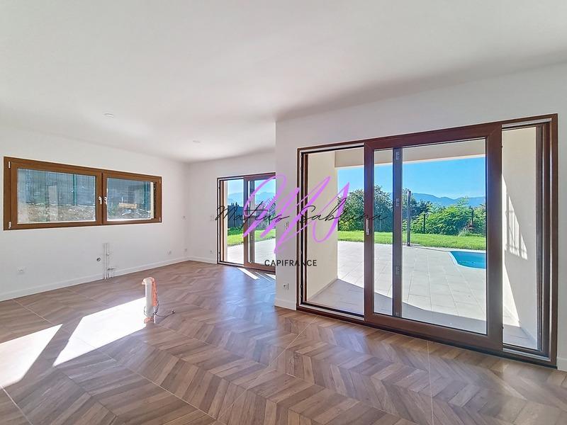 Maison - 145 m² - 5 pièces