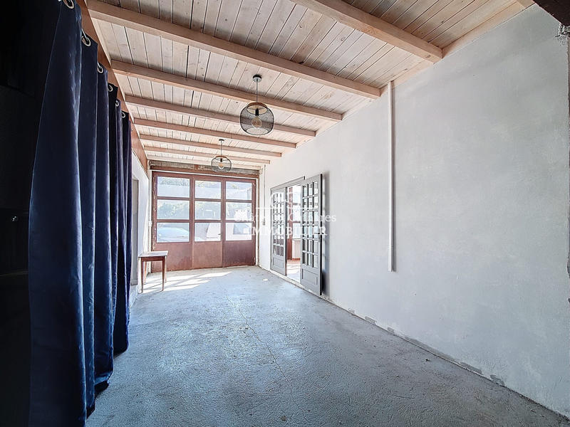 Local d'activités - 730 m²