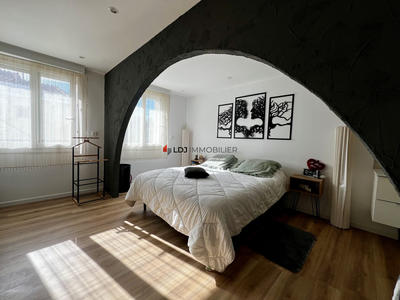 Maison - 168 m² - 6 pièces