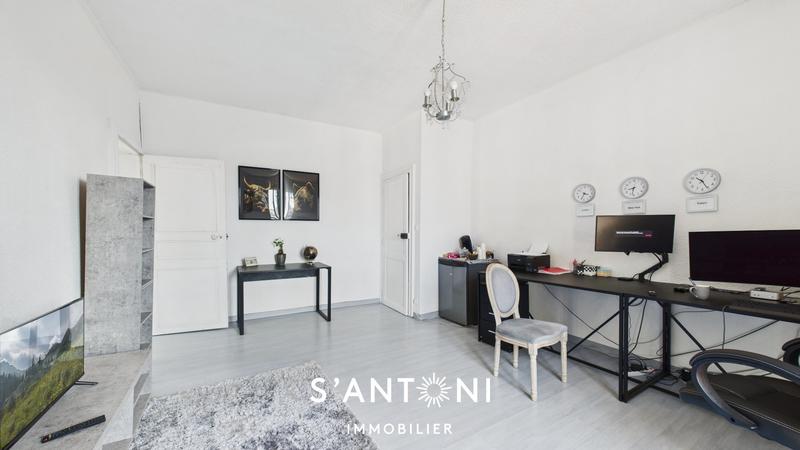 Maison - 380 m² - 11 pièces