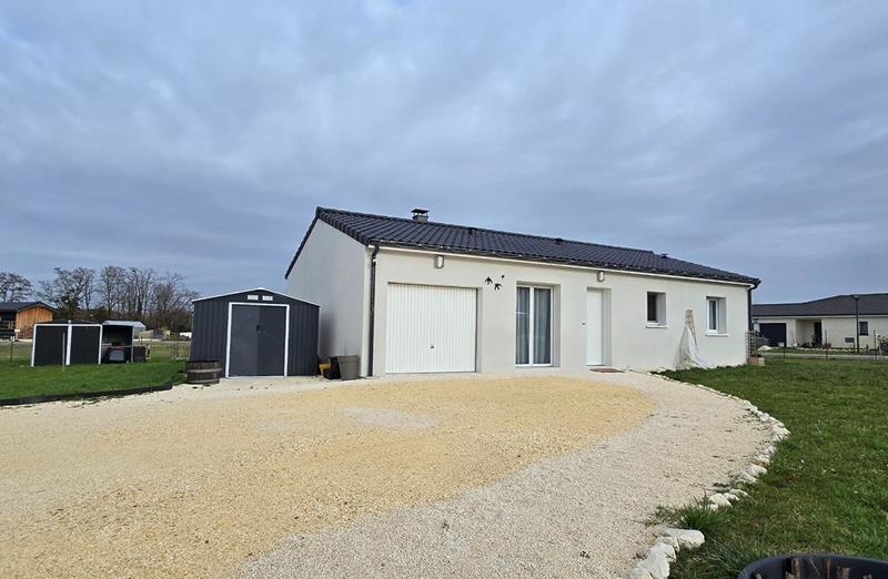 Maison - 80 m² - 5 pièces