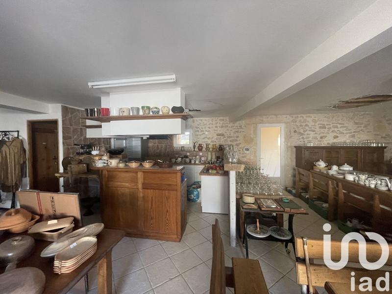 Maison - 752 m² - 4 pièces