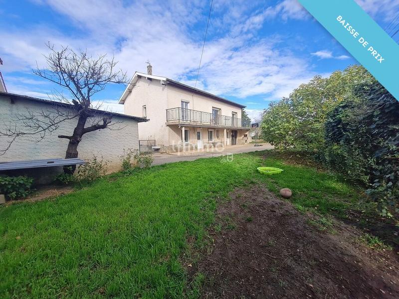 Maison - 212 m² - 9 pièces